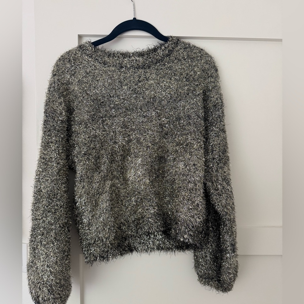 Leith Fuzzy Black and Gray Sweater